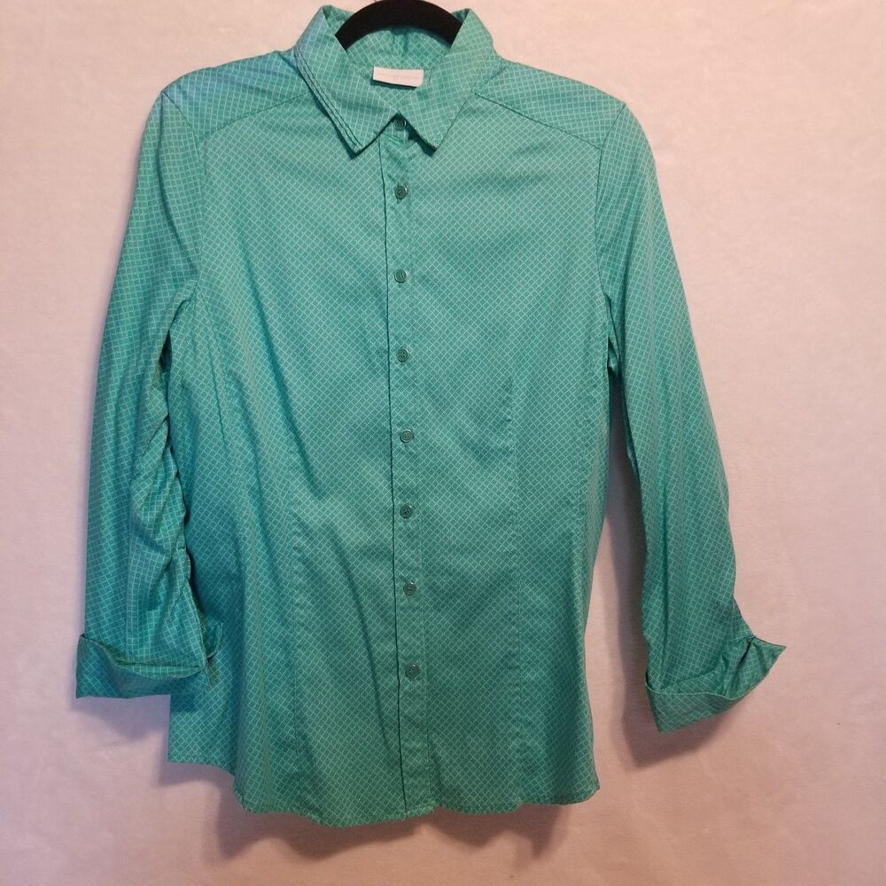 New York & Company L Top Button Front Sea Green Geometric Print Rushed Sleeve